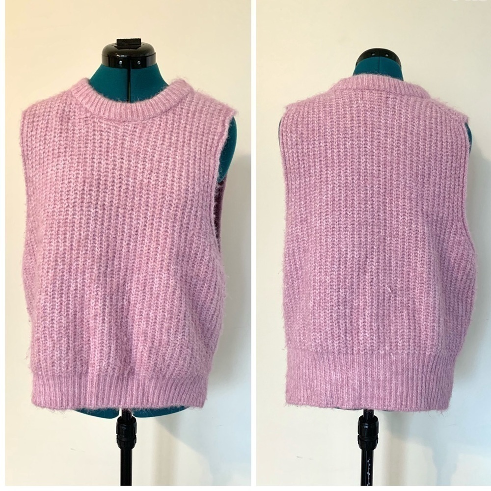 Universal Thread fuzzy knit sweater vest bohemian casual hobo lilac large